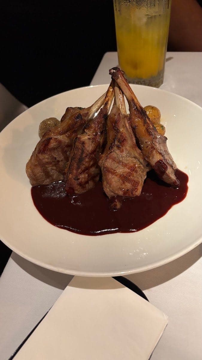 Lulu restaurant gallery image 1